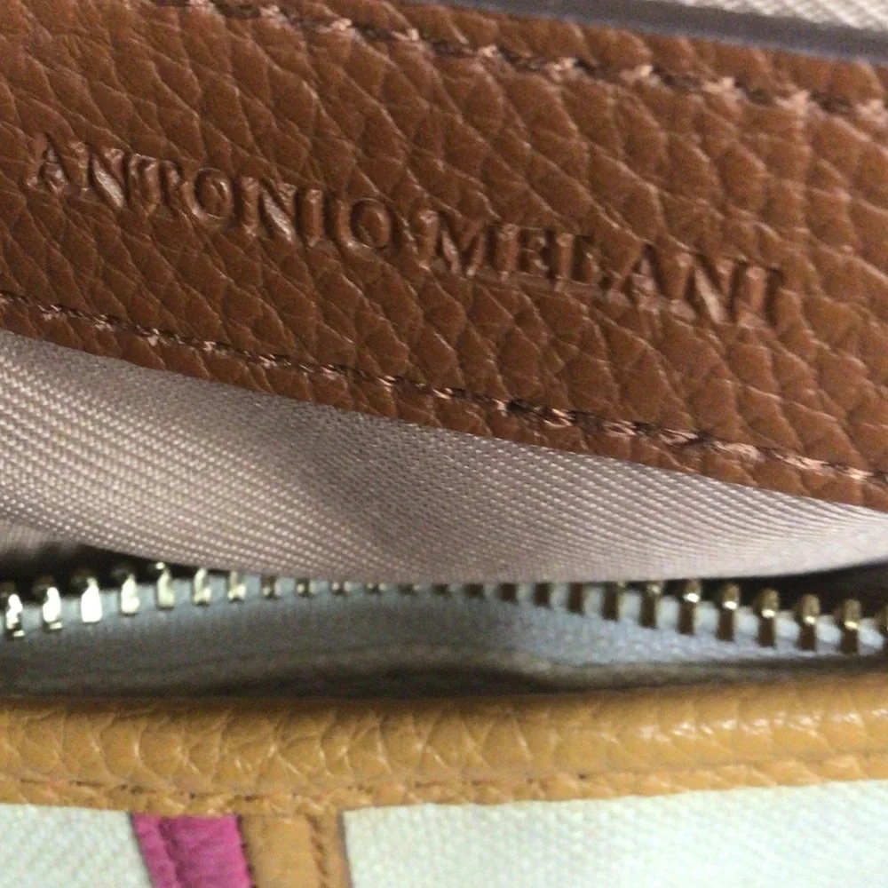 ANTONIO MELANI Cream Crossbody with Pink Trim and Brown nice well taken care